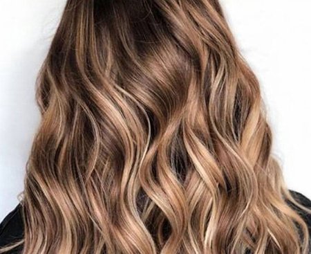 How to get Breezy Beach Wave Hairstyles